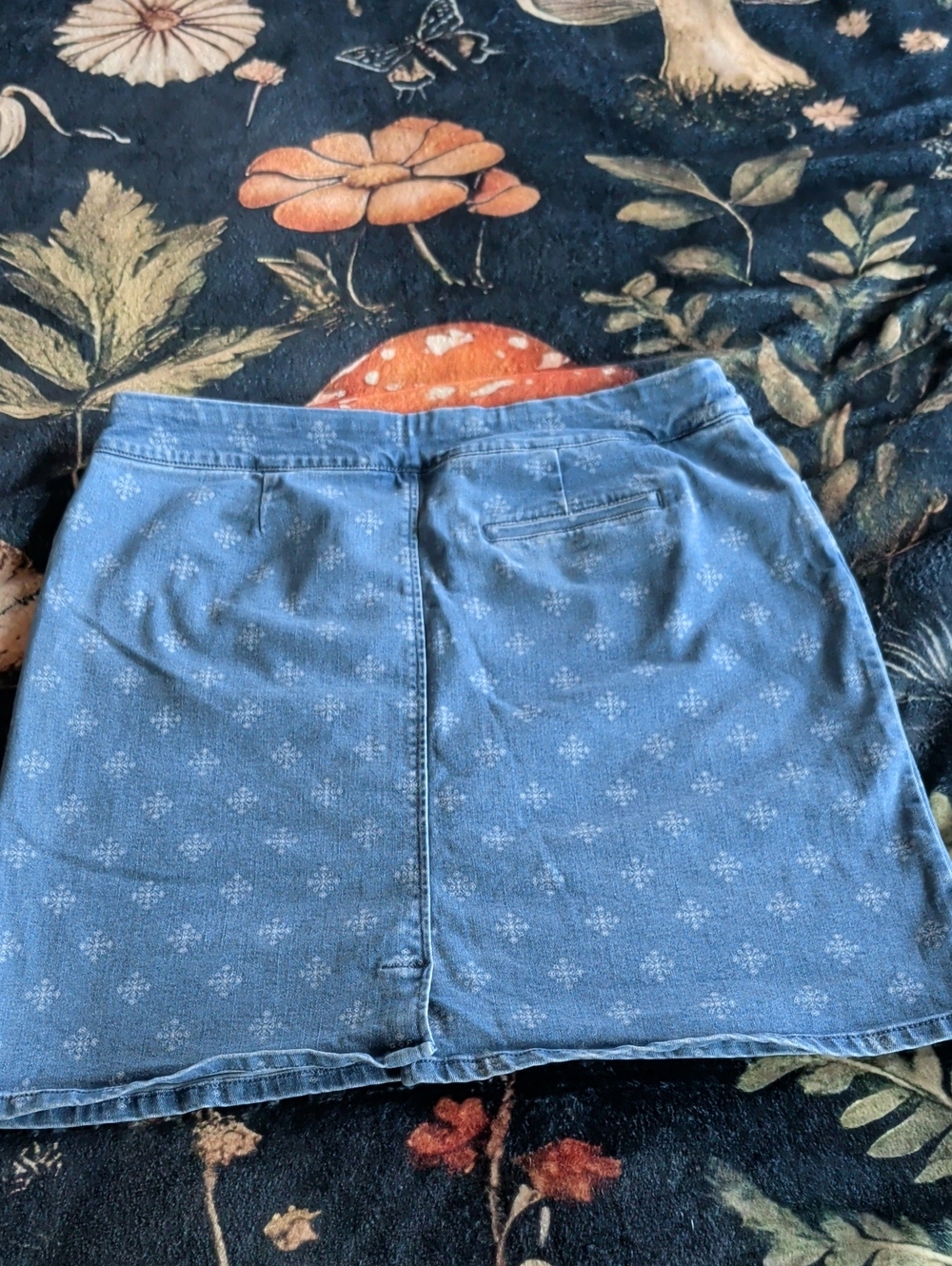 Northern Reflections Blue Printed Mini Skirt - Picture 4 of 4